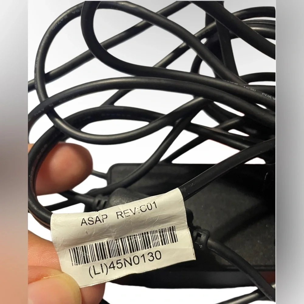 Lenovo Laptop charger - Picture 4 of 4